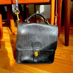 VTG COACH 5130 Station Willis Black Crossbody 1996